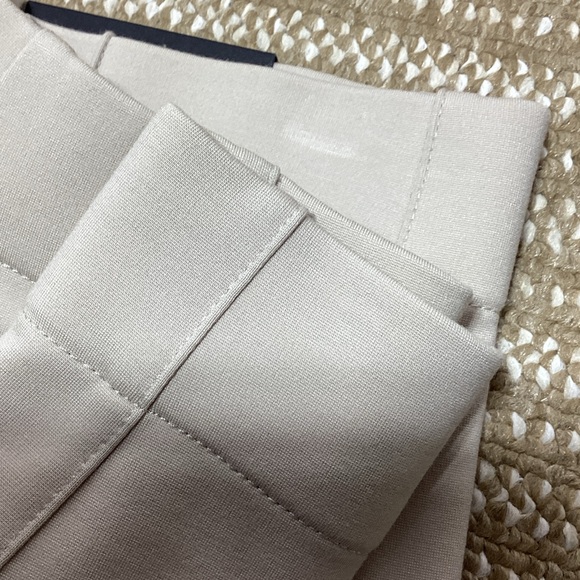 NWT Jones New York large Tan Cropped Pants - Picture 12 of 12